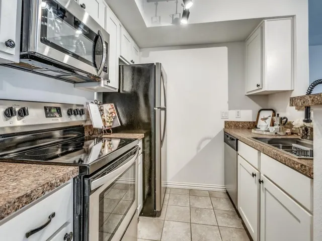 $134,000 | 2309 Balsam Drive, Unit K106, Arlington, TX 76006