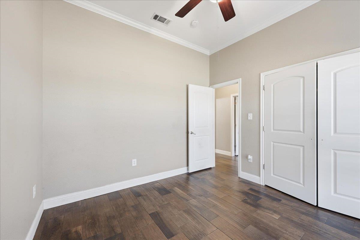 1045 Cedar Ridge Orange, TX 77632 - Photo 17 of 30