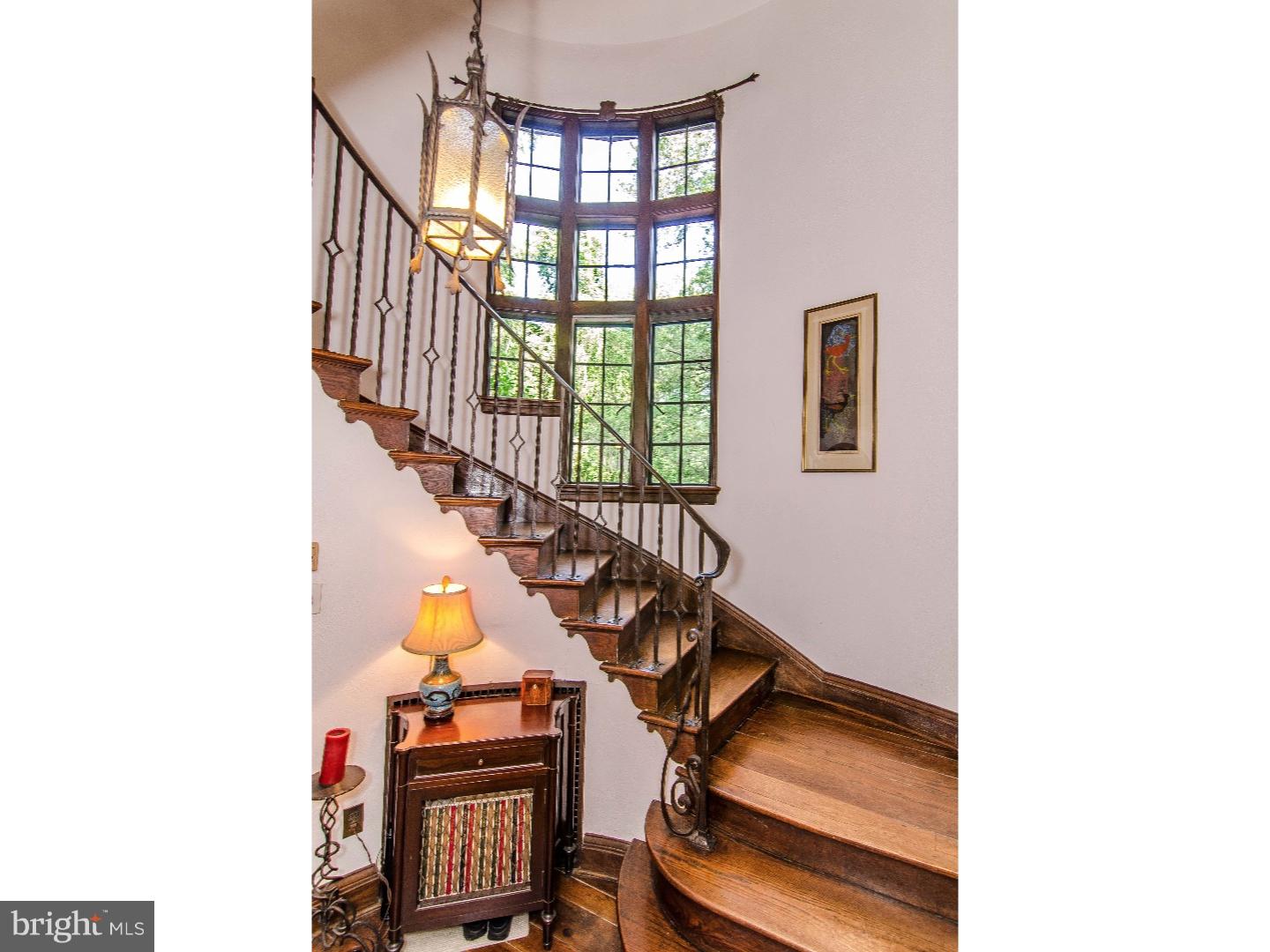12 Hilltop Road Rose Valley, PA 19086 - Photo 3 of 22