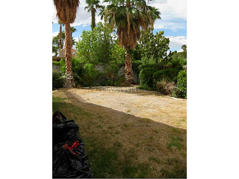 1968 Nuevo Road Henderson, NV 89014 - Photo 29 of 30 Yard/Garden.