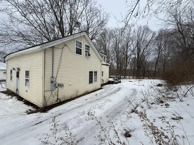 $78,000 | 105 Bray Avenue, Fairfield, ME 04937