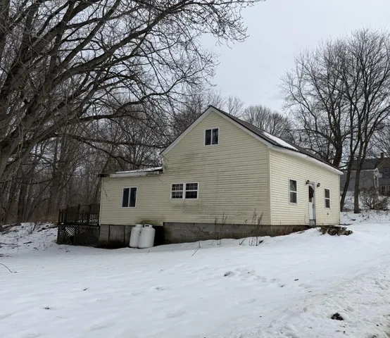 $78,000 | 105 Bray Avenue, Fairfield, ME 04937