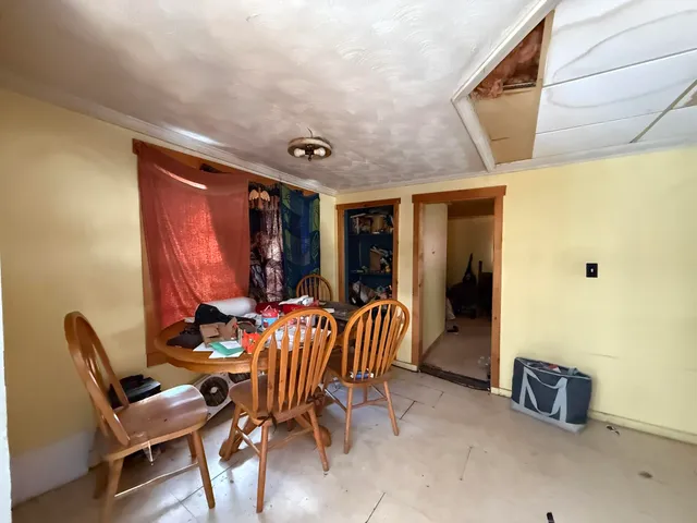 $78,000 | 105 Bray Avenue, Fairfield, ME 04937