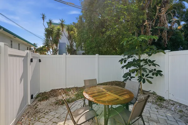 $3,400 | 842 Southeast 19th Avenue, Unit 102, Deerfield Beach, FL 33441