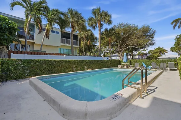 $3,400 | 842 Southeast 19th Avenue, Unit 102, Deerfield Beach, FL 33441