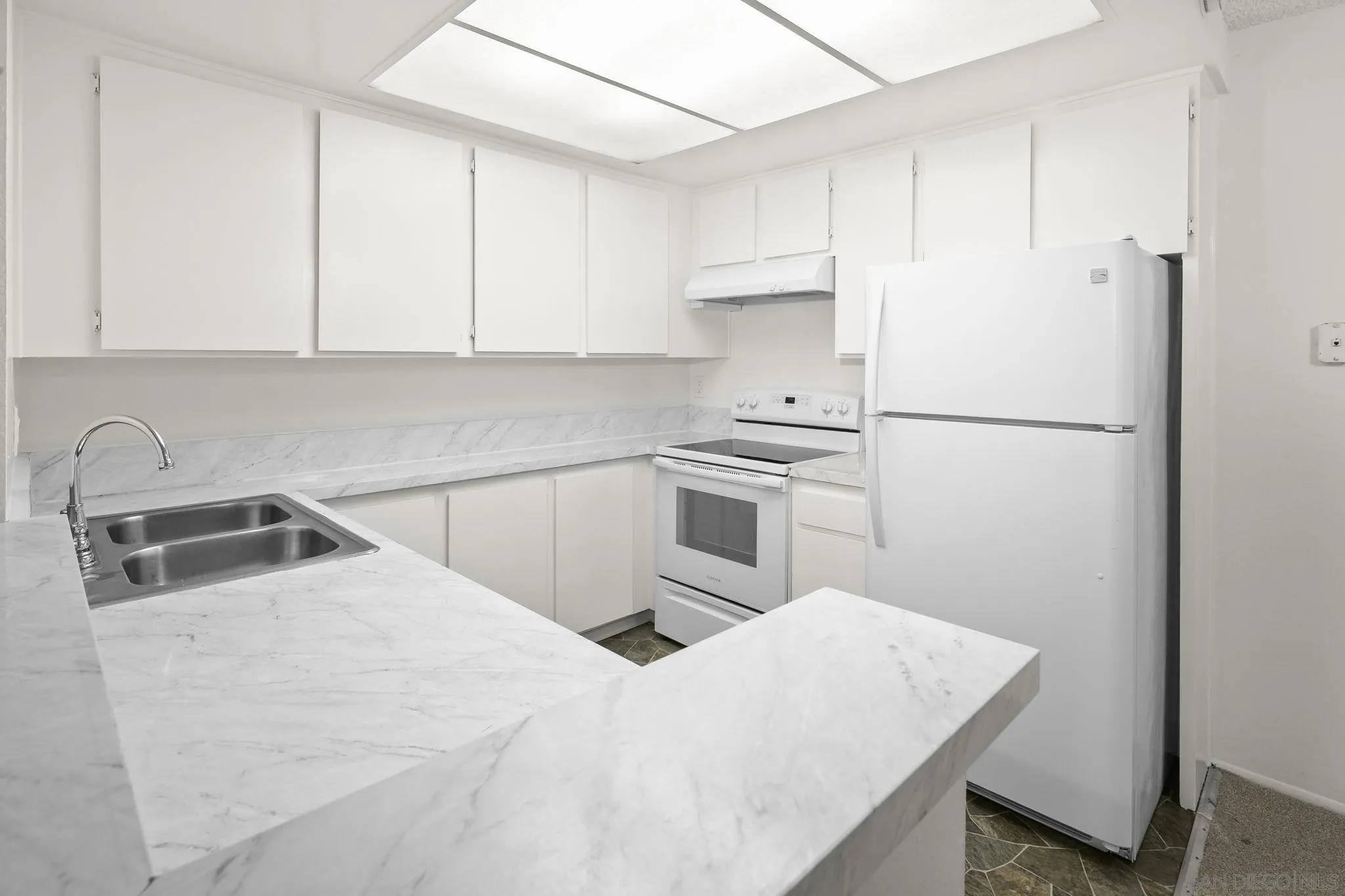 6064 Rancho Mission Road, Unit 454 San Diego, CA 92108 - Photo 13 of 35