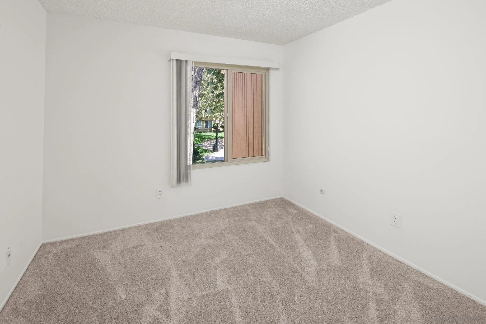 6064 Rancho Mission Road, Unit 454 San Diego, CA 92108 - Photo 18 of 35
