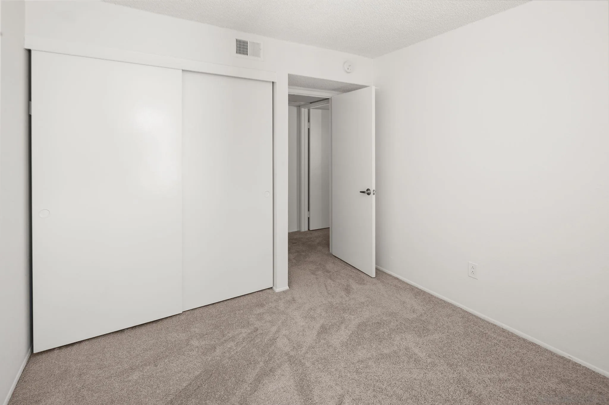 6064 Rancho Mission Road, Unit 454 San Diego, CA 92108 - Photo 19 of 35