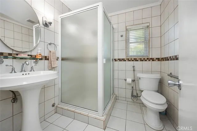 $925,000 | 5503 Sunfield Avenue, Lakewood, CA 90712