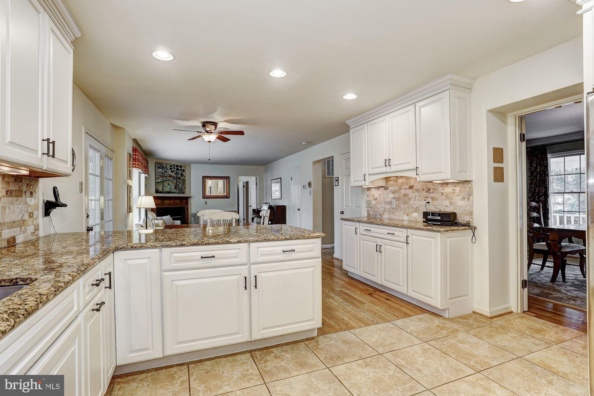 10419 Gorman Road Laurel, MD 20723 - Photo 11 of 43 Eat-In Kitchen | Decorative Backsplash