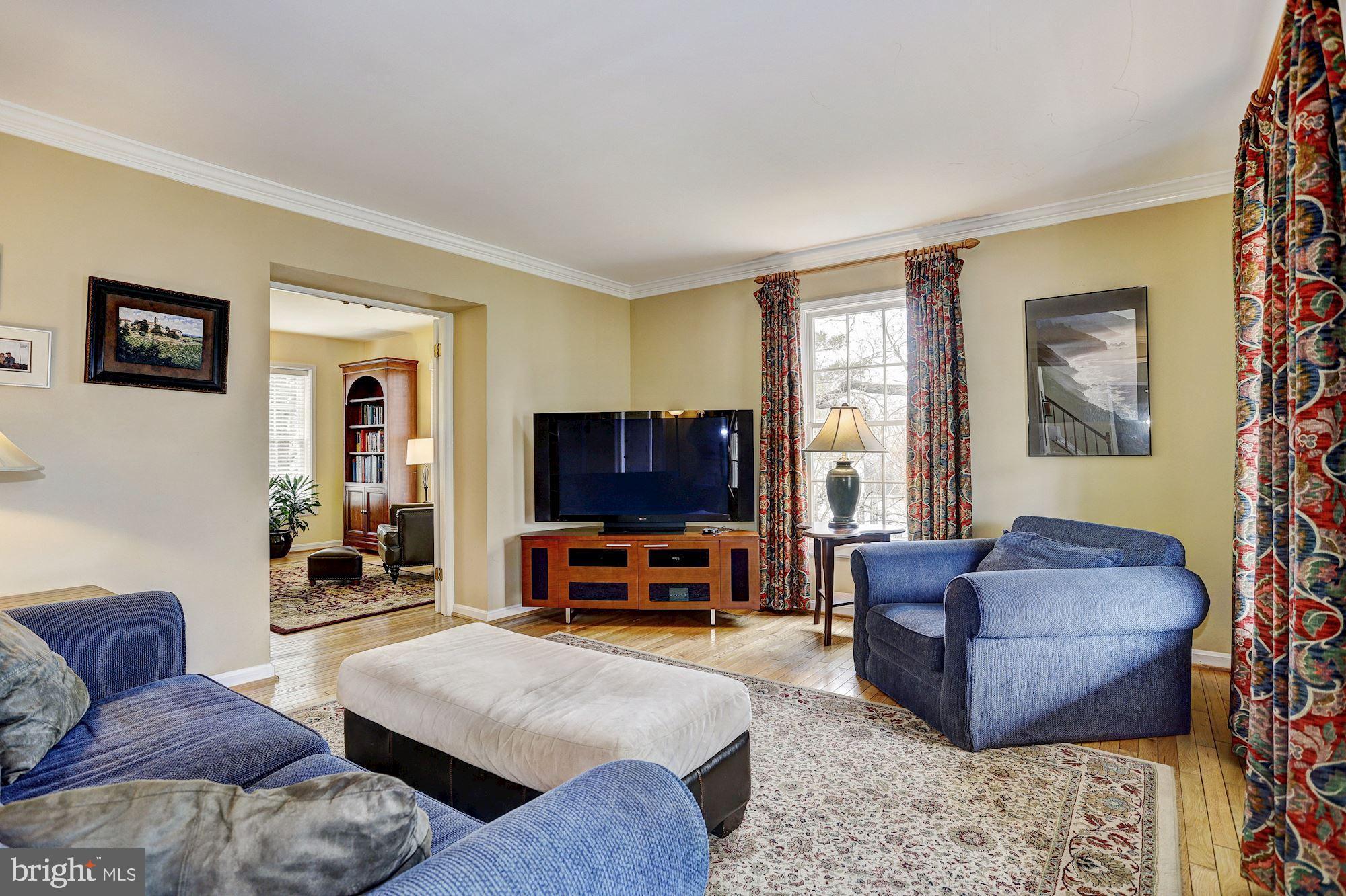 10419 Gorman Road Laurel, MD 20723 - Photo 5 of 43 Living Room
