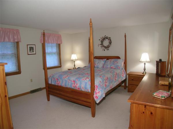 64 R Patten Road Westford, MA 01886 - Photo 12 of 23 Gallery Image 12