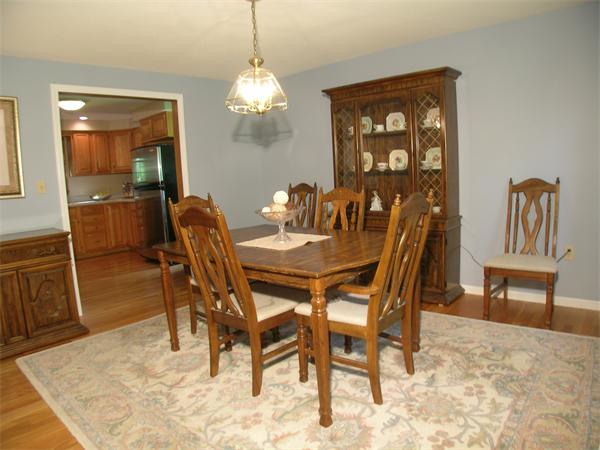 64 R Patten Road Westford, MA 01886 - Photo 4 of 23 Gallery Image 4