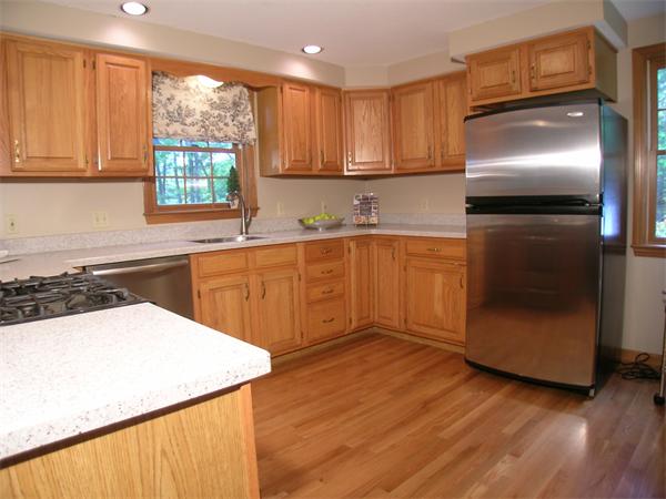 64 R Patten Road Westford, MA 01886 - Photo 8 of 23 Gallery Image 8