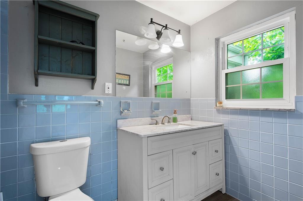 112 Johnston Road Pittsburgh, PA 15241 - Photo 14 of 25 Gallery Image 14