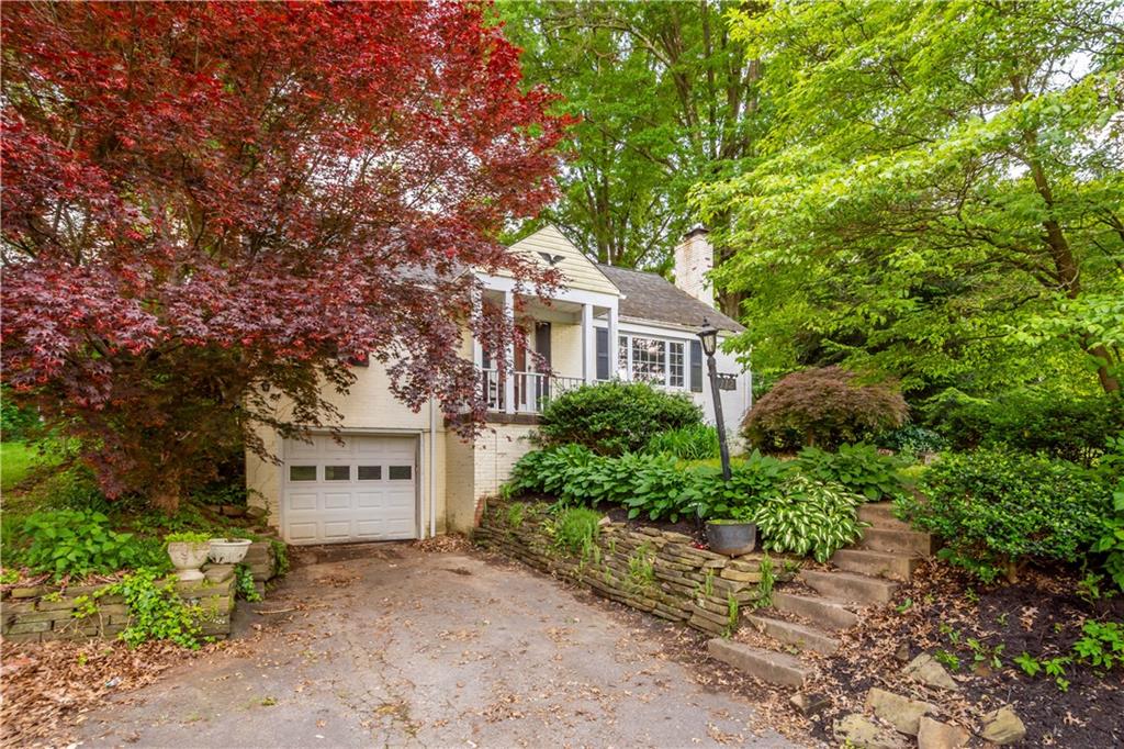 112 Johnston Road Pittsburgh, PA 15241 - Photo 2 of 25 Gallery Image 2