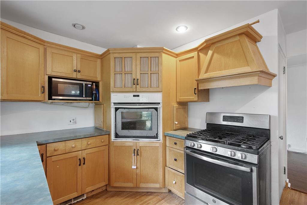 112 Johnston Road Pittsburgh, PA 15241 - Photo 4 of 25 Gallery Image 4