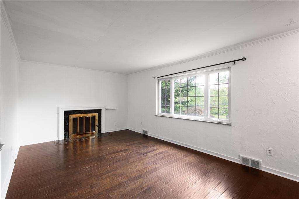 112 Johnston Road Pittsburgh, PA 15241 - Photo 6 of 25 Gallery Image 6