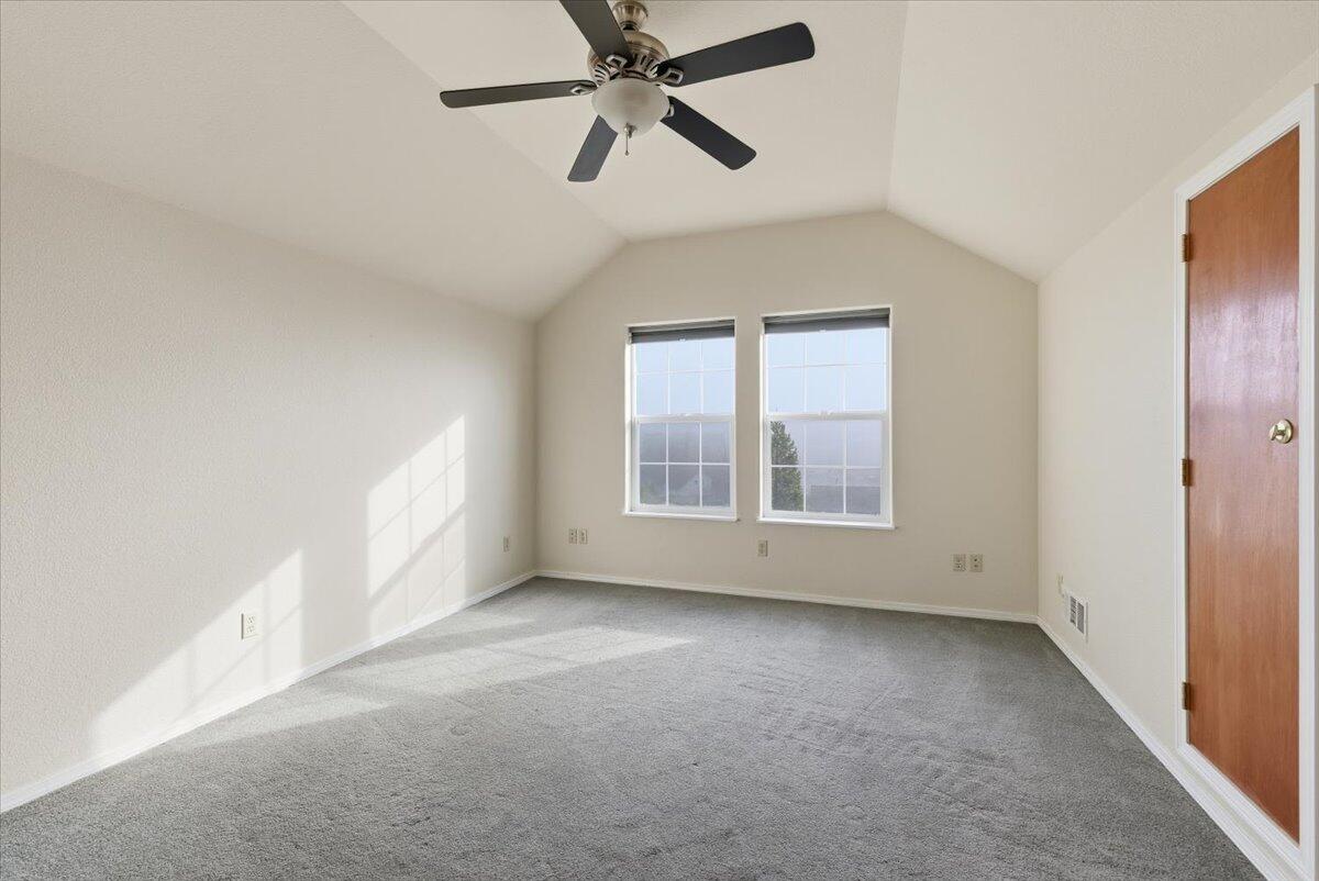 176 Nehalem Loop Roseburg, OR 97471 - Photo 19 of 42 19-CI_0198