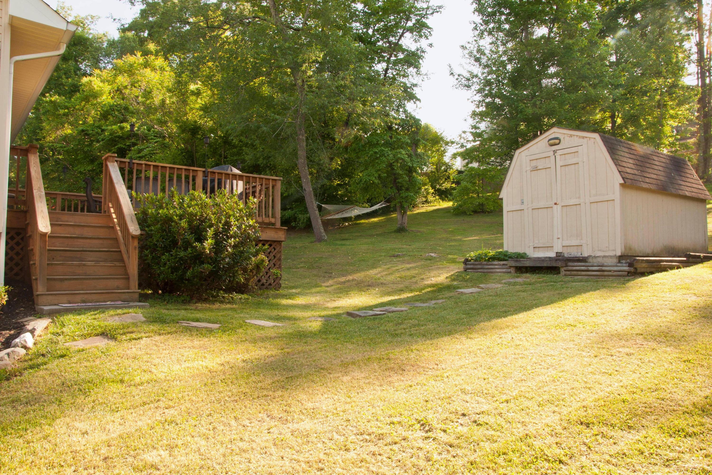 3909 Abercorn Road, Unit 8 Knoxville, TN 37921 - Photo 20 of 20 Backyard