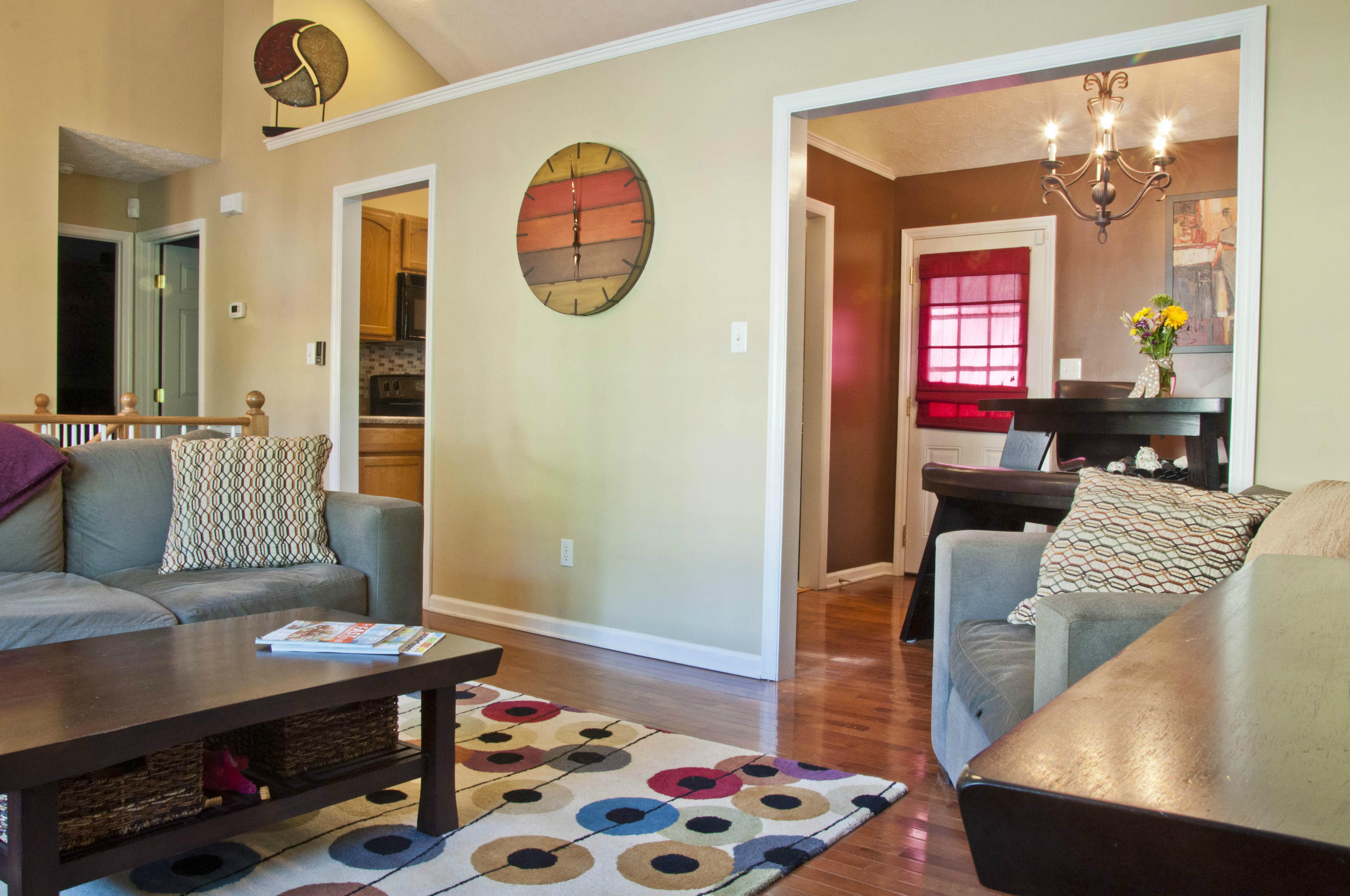 3909 Abercorn Road, Unit 8 Knoxville, TN 37921 - Photo 4 of 20 Living Room
