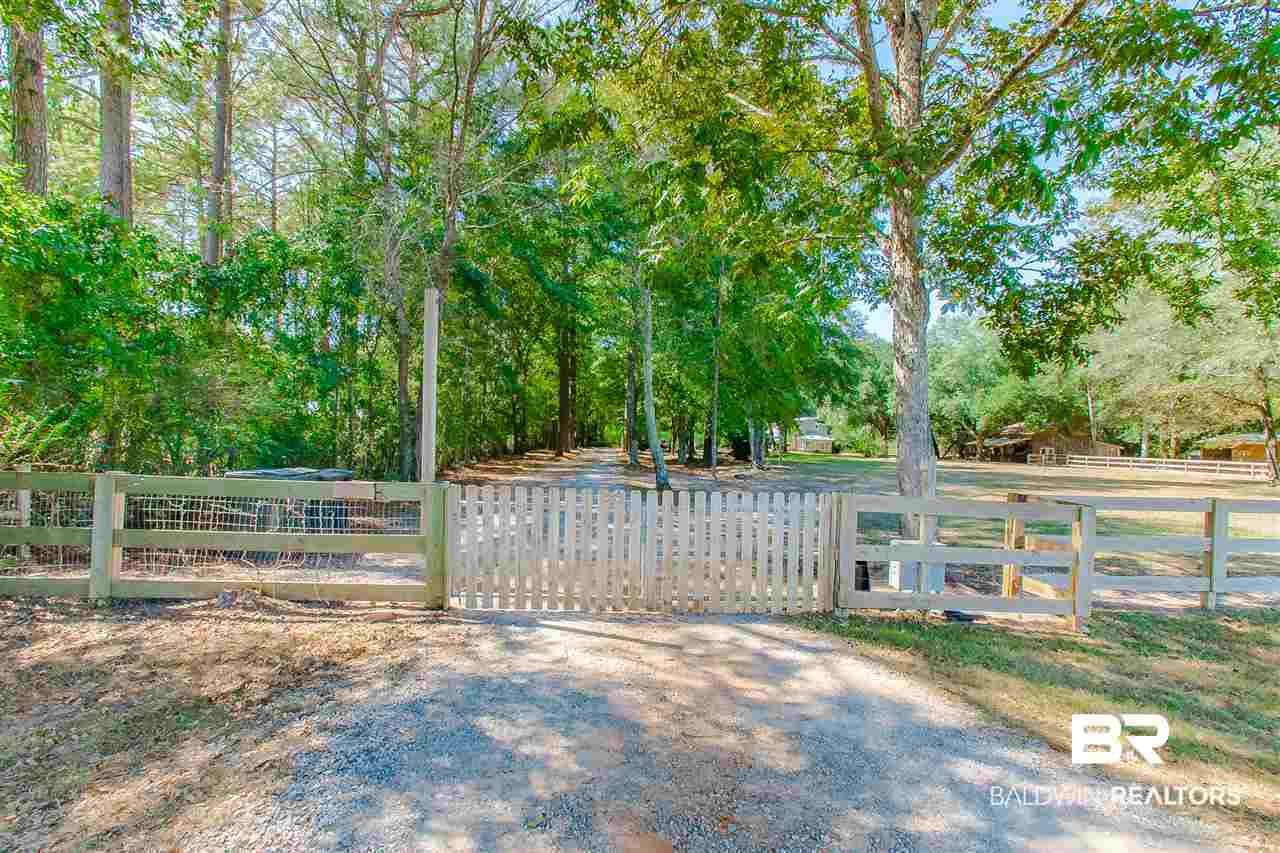18743 Heidelberg Road Silverhill, AL 36576 - Photo 3 of 49