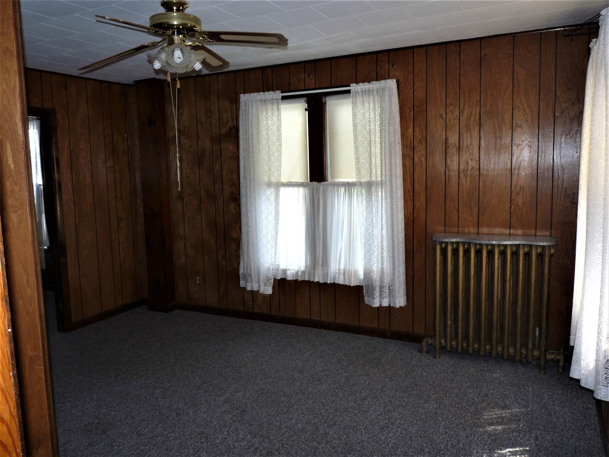 88 Crescent Street Rutland, VT 05701 - Photo 17 of 40