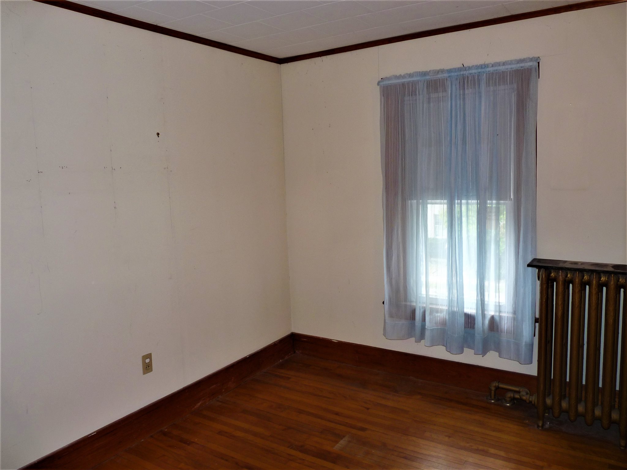 88 Crescent Street Rutland, VT 05701 - Photo 32 of 40