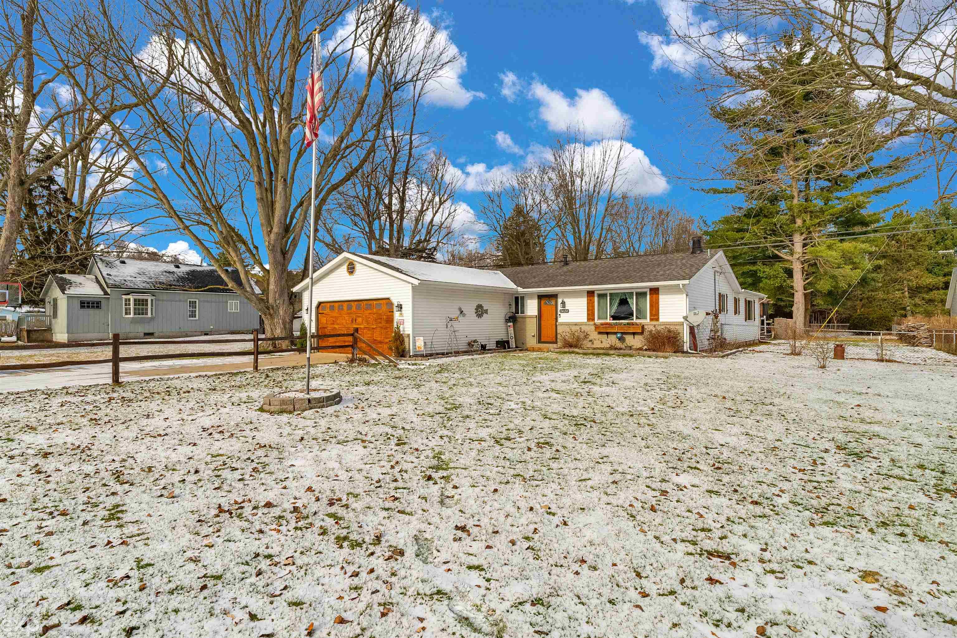 3424 Krafft Road Fort Gratiot, MI 48059 - Photo 5 of 56 50164046-50f0450c-5873-4ff8-b3e4-f2a52e92ed39.JPG
