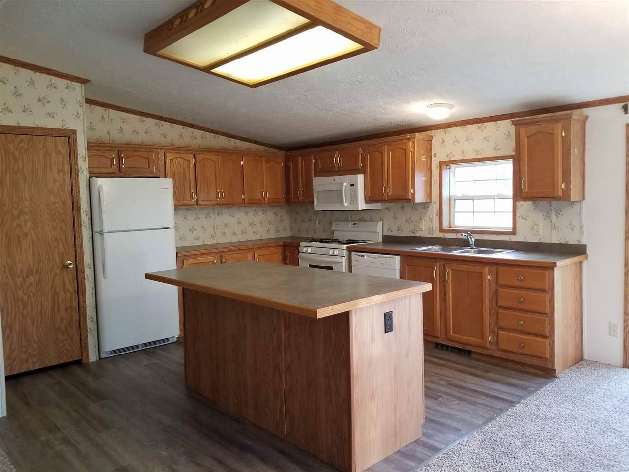7695 Copemish Road Thompsonville, MI 49683 - Photo 2 of 18 1838700-1.JPG
