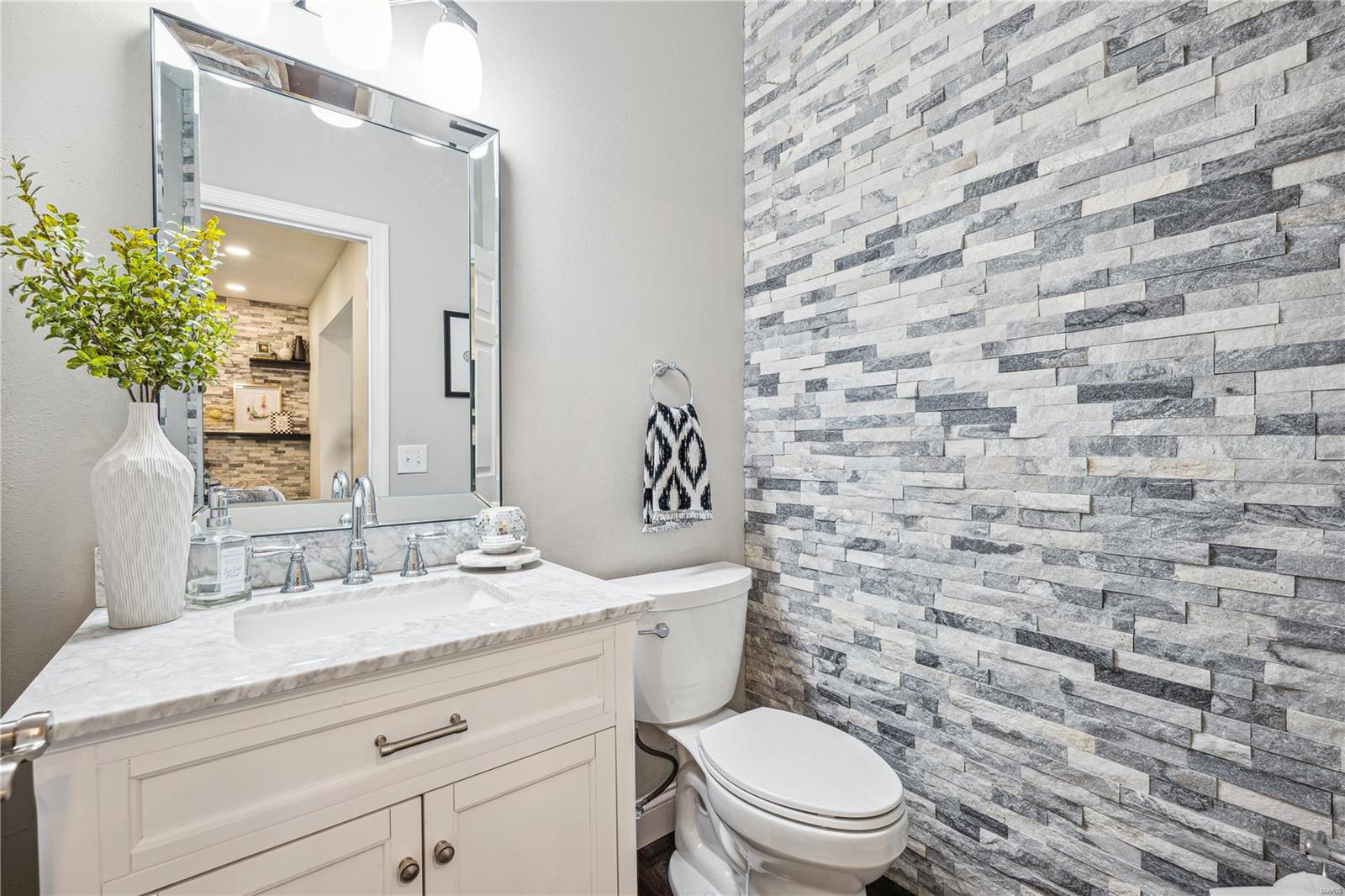 701 Arbor Ridge Court Ballwin, MO 63021 - Photo 8 of 21 Gallery Image 8