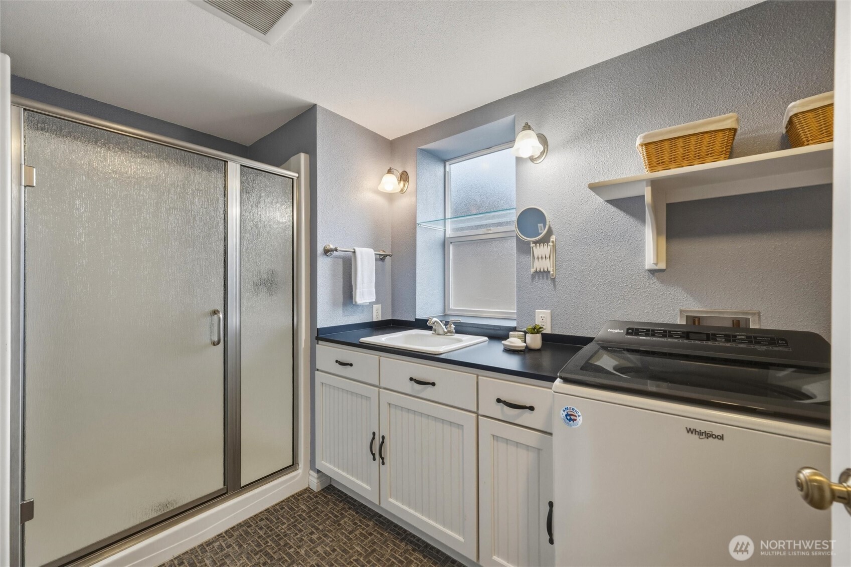 240 South Forest Street Bellingham, WA 98225 - Photo 23 of 40