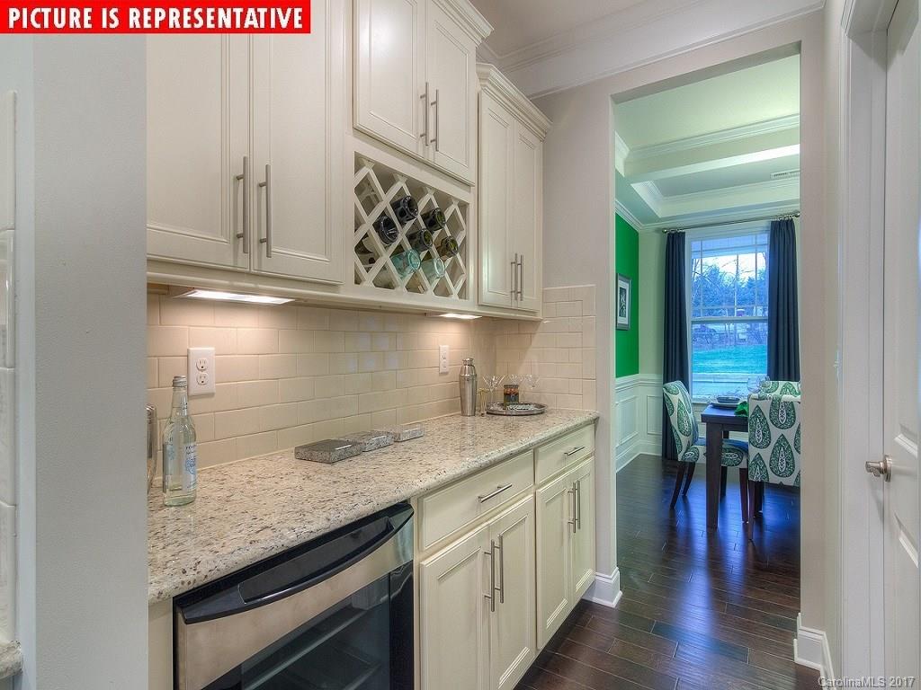 9424 Inverness Bay Road, Unit 101 Charlotte, NC 28278 - Photo 4 of 24 Gallery Image 4