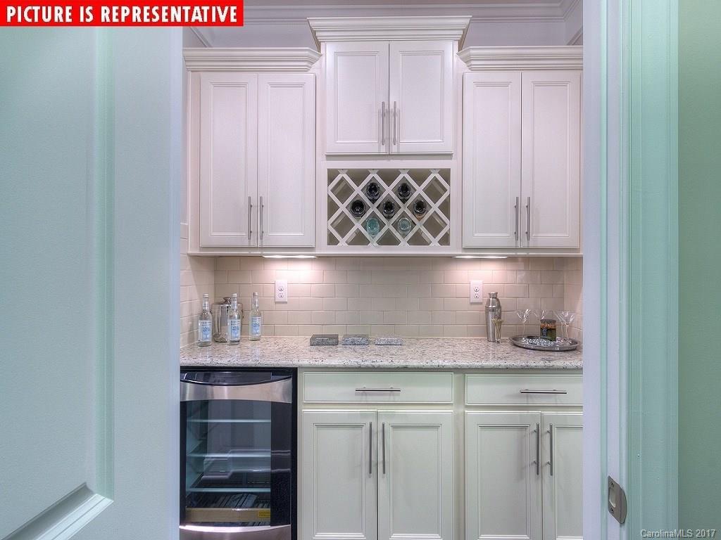 9424 Inverness Bay Road, Unit 101 Charlotte, NC 28278 - Photo 5 of 24 Gallery Image 5