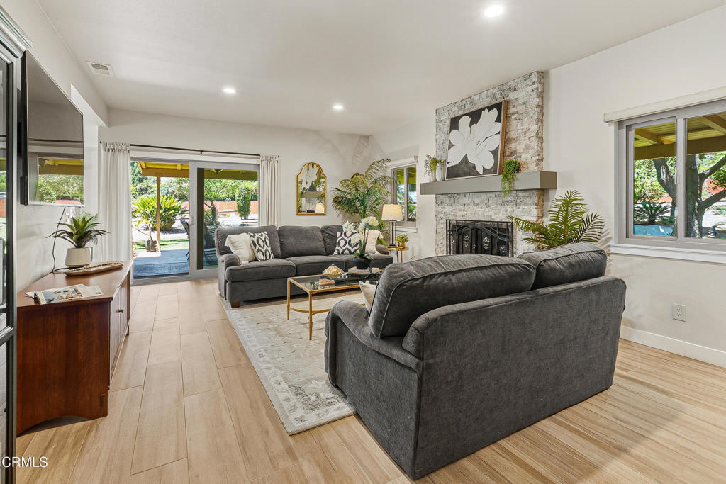 10539 Chippenham Road Camarillo, CA 93012 - Photo 20 of 74