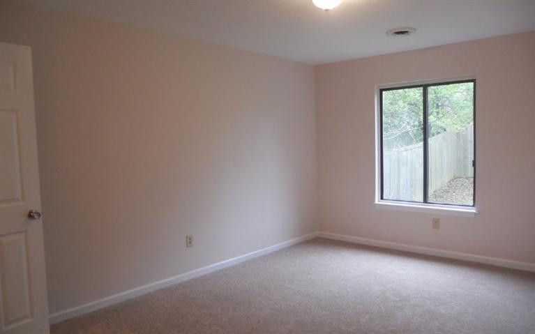 3305 Royal Wood Road Lexington, KY 40515 - Photo 7 of 12 Photo 7