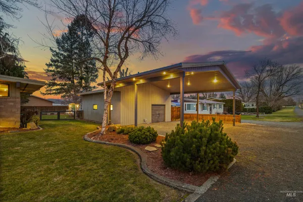 $639,900 | 629 Airway Avenue, Lewiston, ID 83501