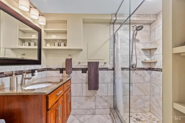 $639,900 | 629 Airway Avenue, Lewiston, ID 83501