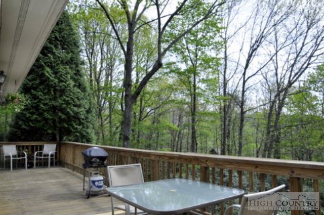 120 Hunters Trail Boone, NC 28607 - Photo 9 of 15 Gallery Image 9