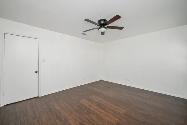 $2,950 | 5506 Pebble Springs Drive, Houston, TX 77066