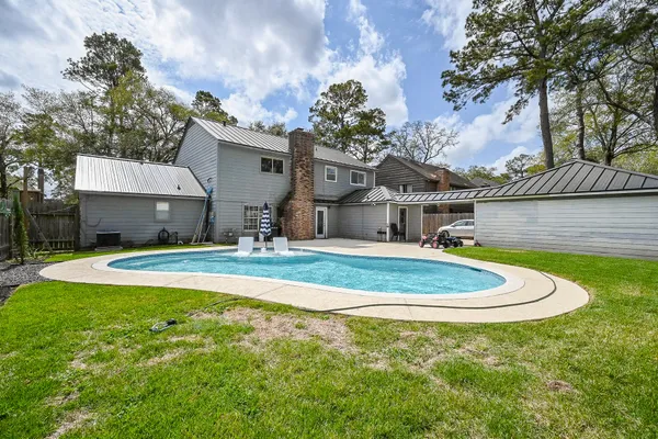 $2,950 | 5506 Pebble Springs Drive, Houston, TX 77066