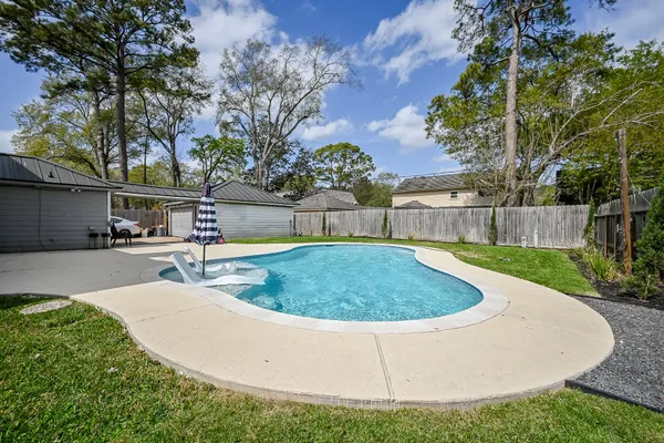 $2,950 | 5506 Pebble Springs Drive, Houston, TX 77066