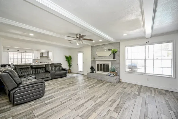$2,950 | 5506 Pebble Springs Drive, Houston, TX 77066