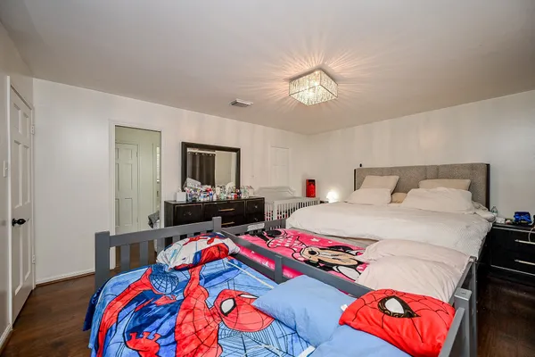 $2,950 | 5506 Pebble Springs Drive, Houston, TX 77066