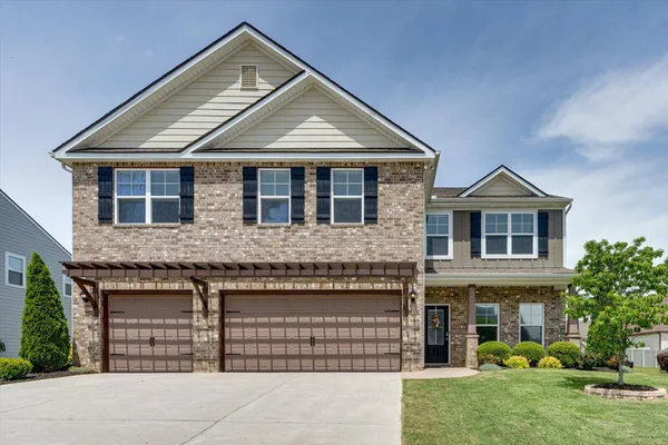 $695,000 | 192 Shoreline Trace, Fort Oglethorpe, GA 30742