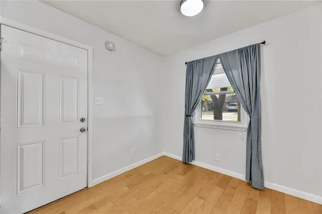 a view of empty room with window