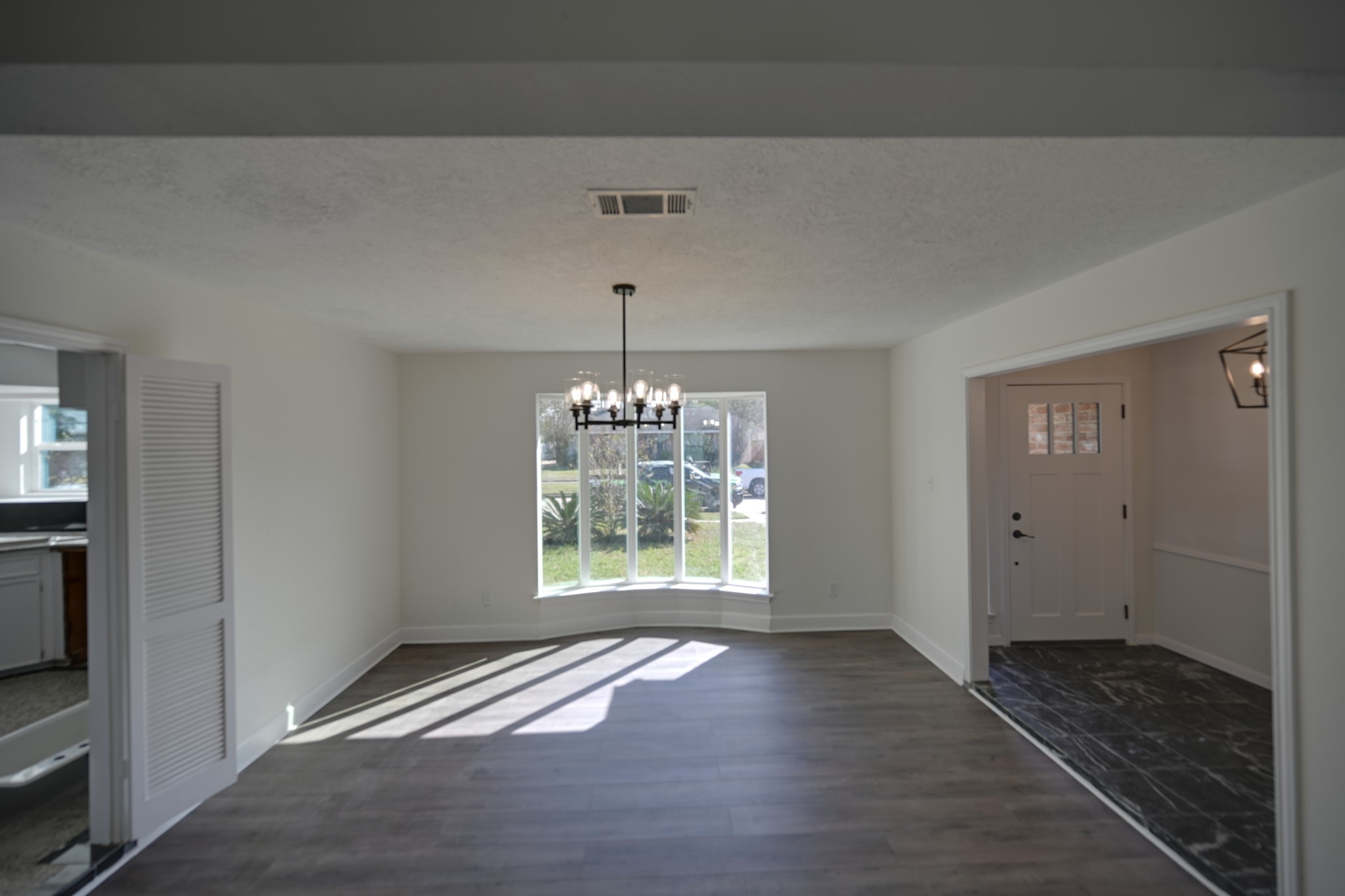 10410 Cook Road Houston, TX 77099 - Photo 4 of 14