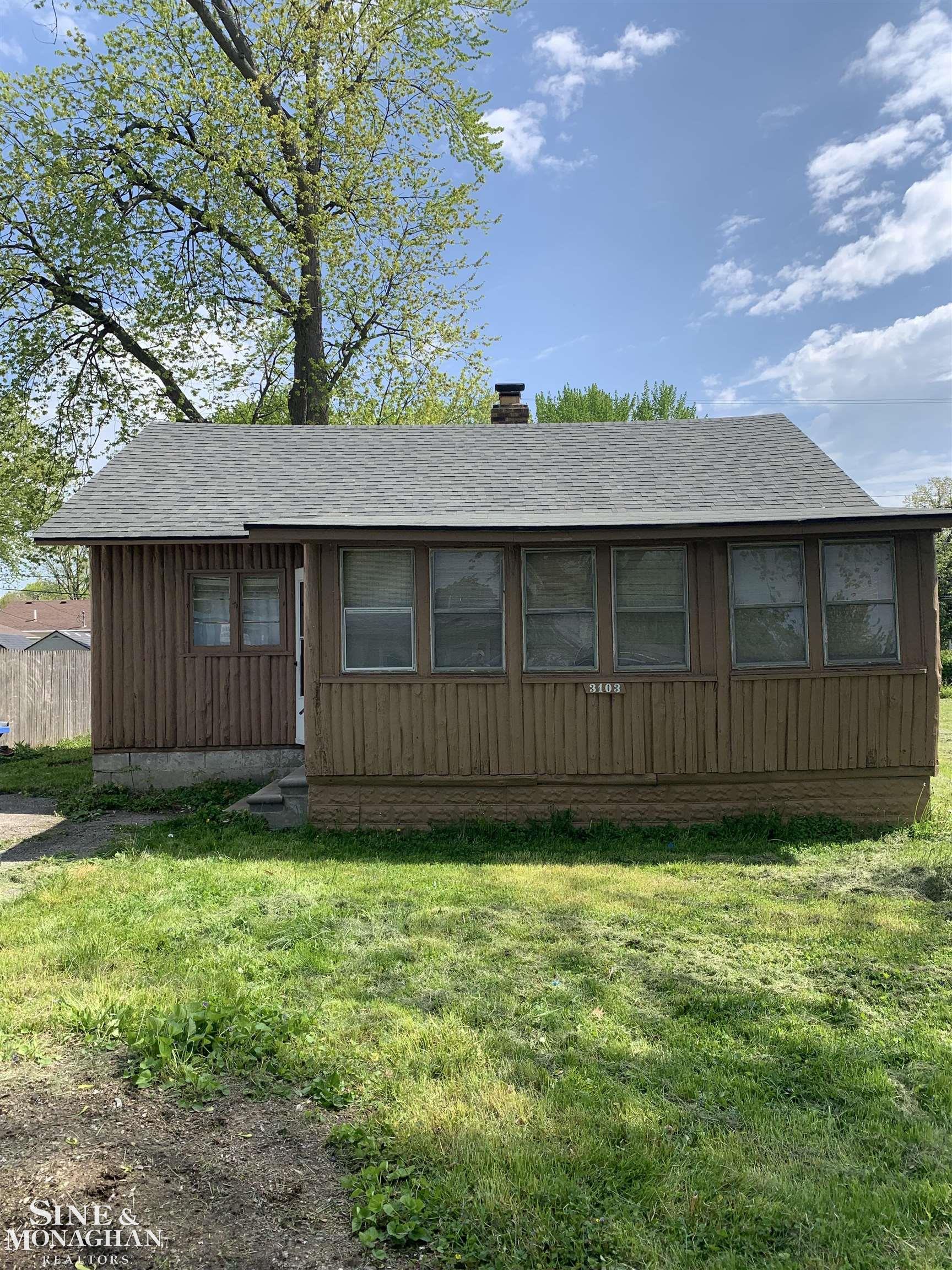 3103 10th Street Monroe, MI 48162 - Photo 2 of 18