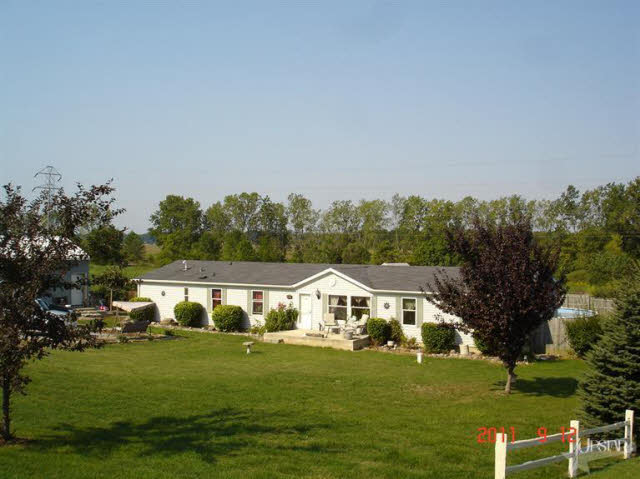 9838 North Gundy Road Roanoke, IN 46783 - Photo 1 of 9