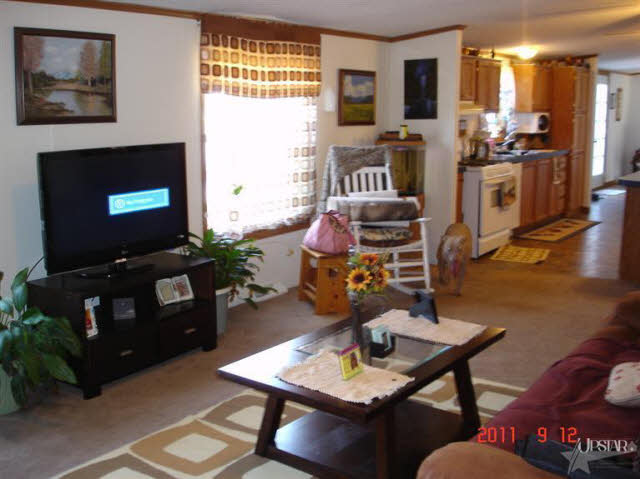 9838 North Gundy Road Roanoke, IN 46783 - Photo 6 of 9